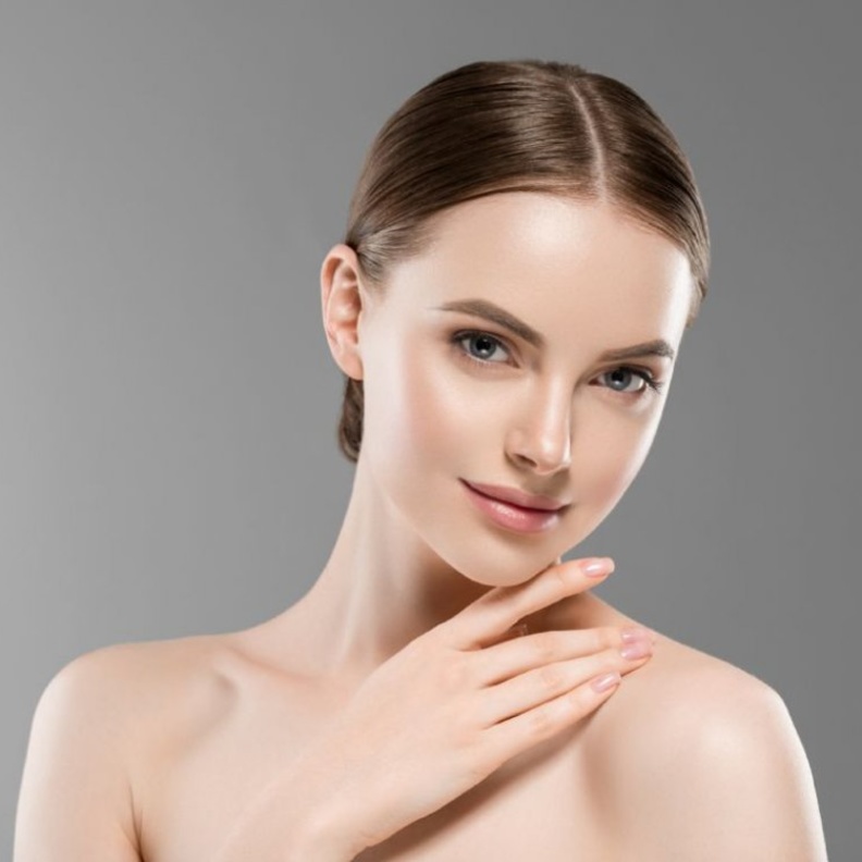 زيت الرمان لبشرة نضارة ومشرقة على الدوام