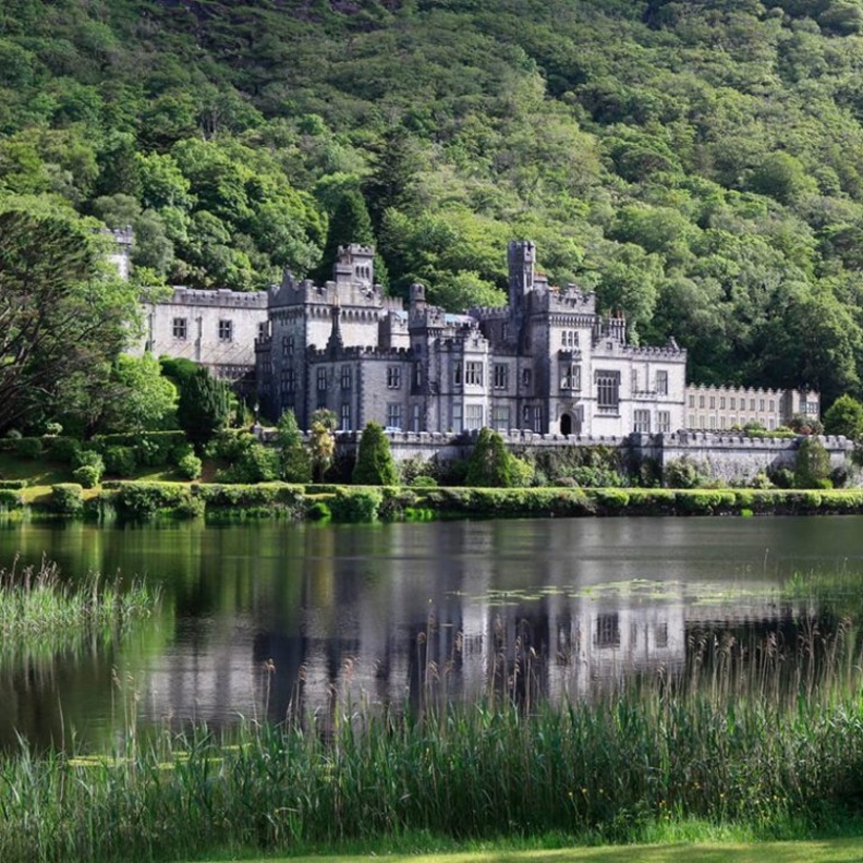 أطول طريق للقيادة الساحلية في العالم Wild Atlantic Way 