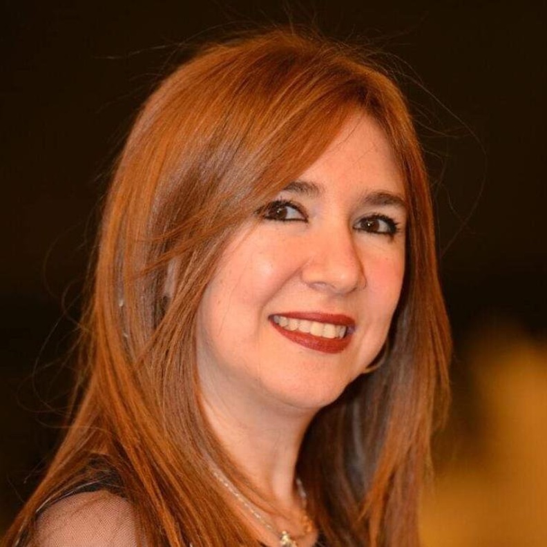 دينا عبد الله 