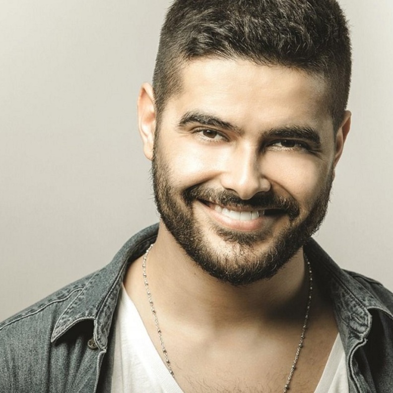 شقيق ناصيف زيتون  وعروسته