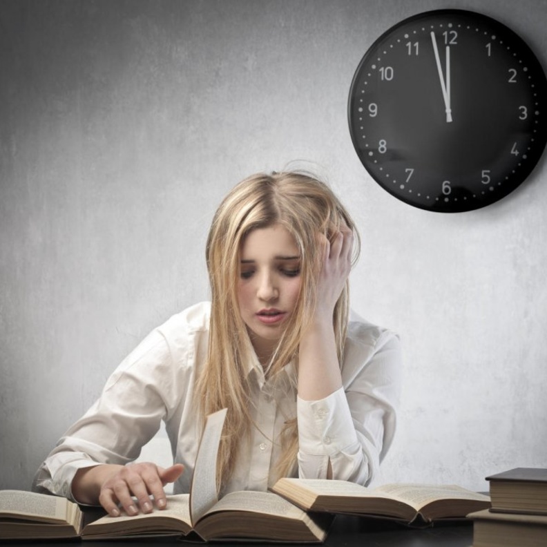 السهر خطر على صحة المراهقين