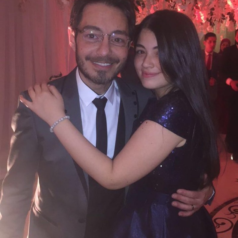 أحمد زاهر وابنته ليلى