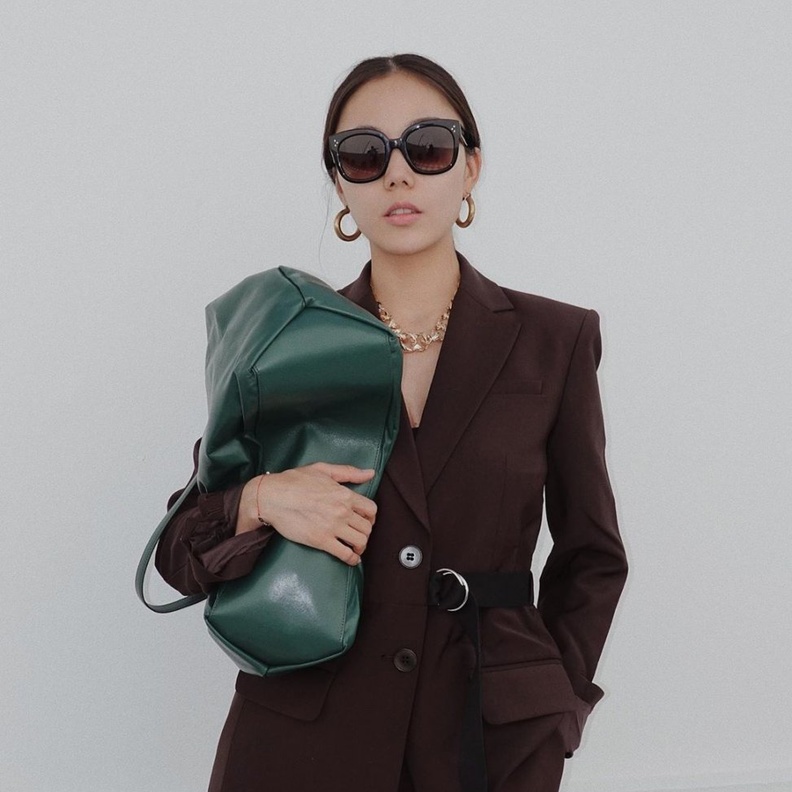  اكسسوارات باللون الاخضر للمراة العصرية