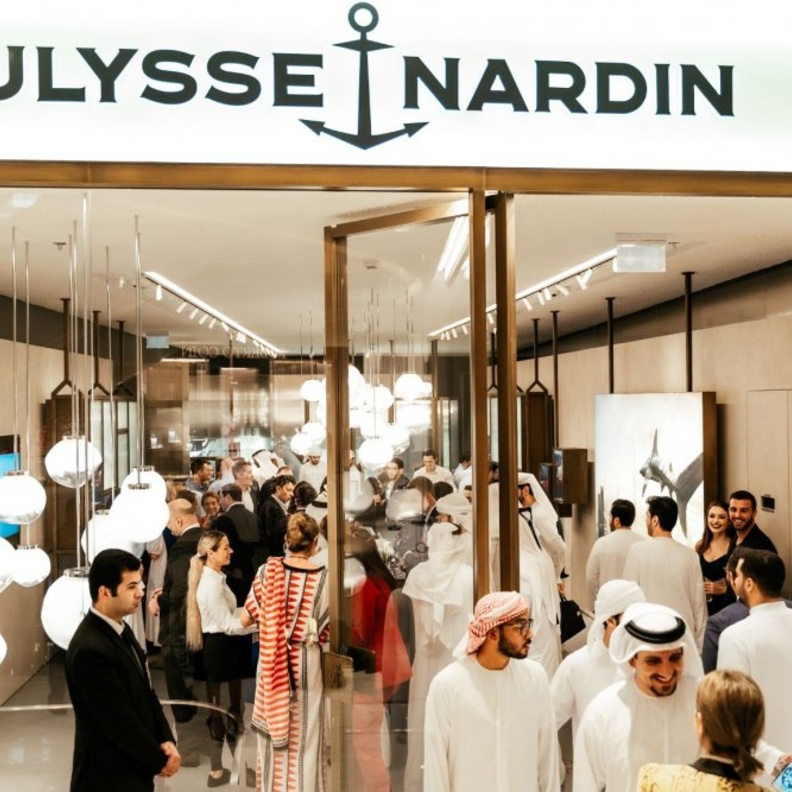 أوليس ناردين تفتتح بوتيك العلامة في دبي مول بالتعاون مع أحمد صديقي وأولاده