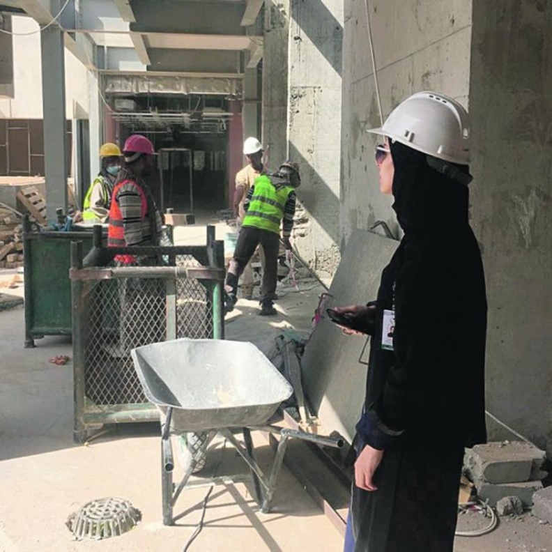 الدكتورة ابتسام المثال