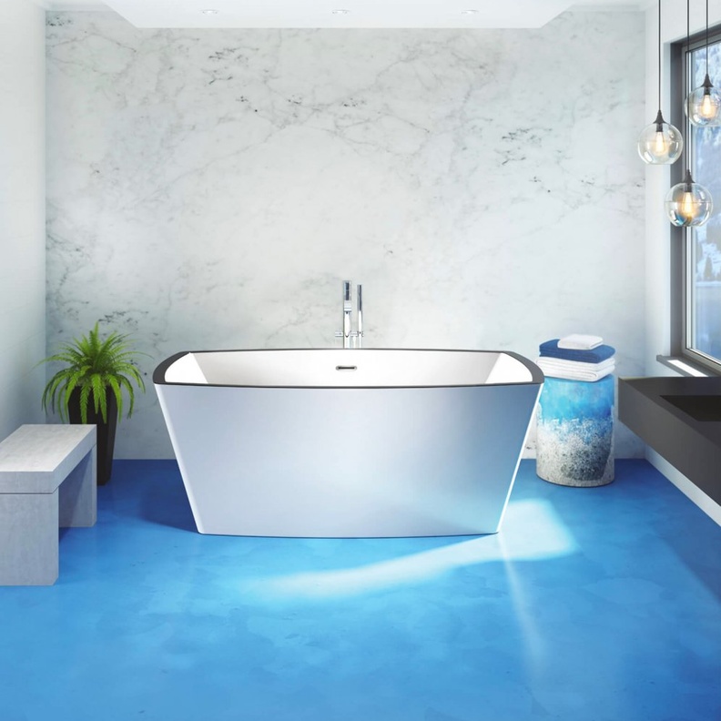 حوض استحمام فريد ومميز.