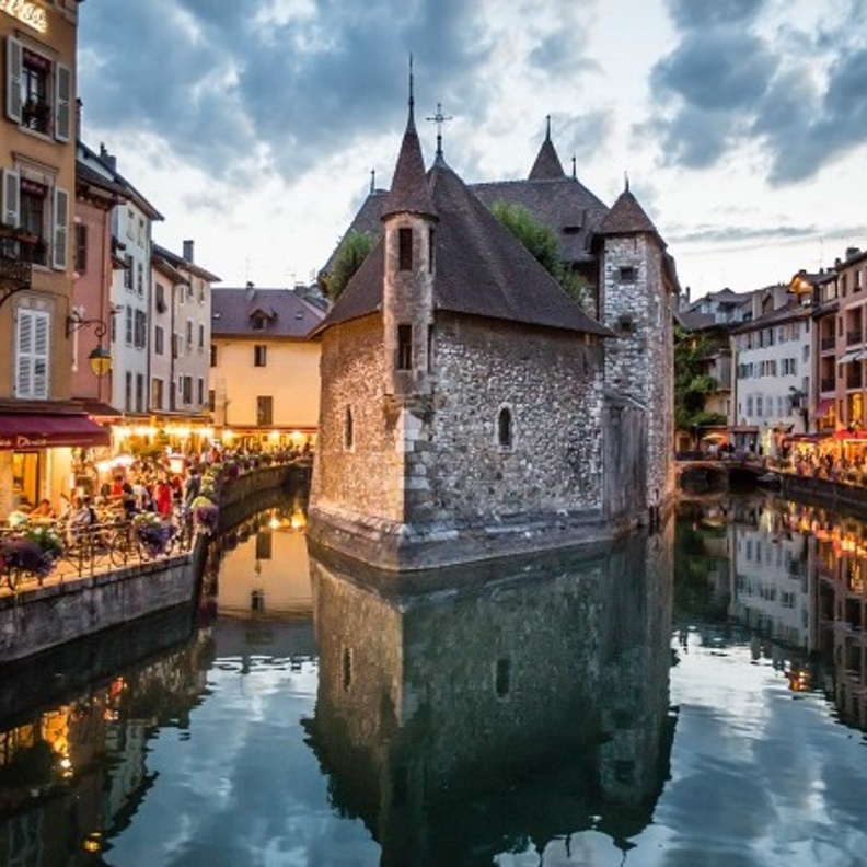 آرل الغنية تاريخيا