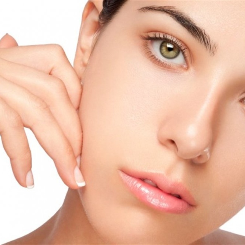 يعالج الجليسرين مشكلات البشرة الدهنية المتنوعة على الدوام