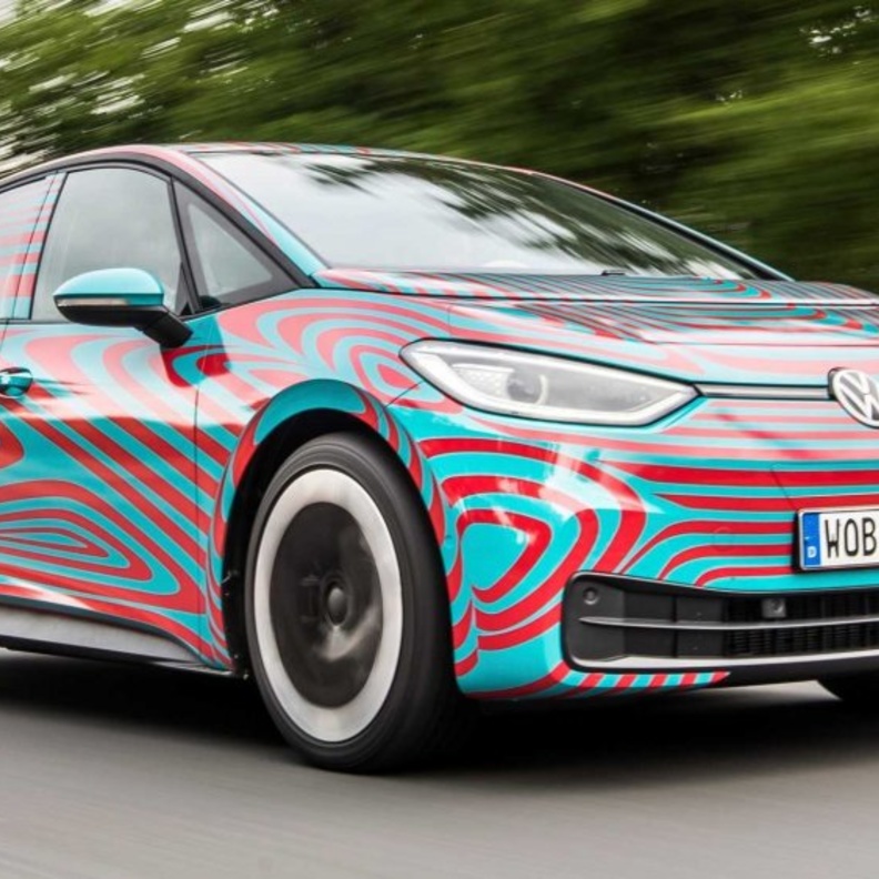 ضمان 8 سنوات على بطاريات فولكس فاجن id.3 الكهربائية