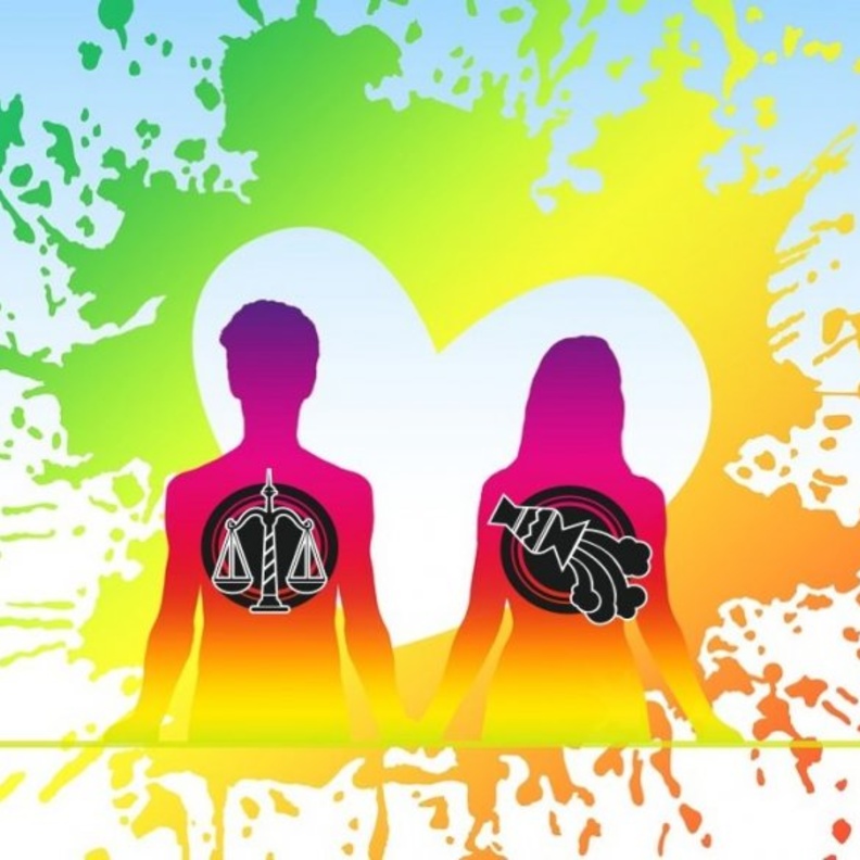  تعتبر المرأة الدلو رجل الميزان ساحراً، وأكثر ما يشدها أنه غير متسلط