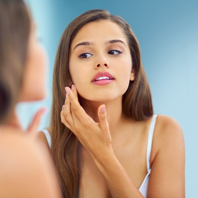 الطبيب هو الوحيد المسؤول عن تحديد كيفية استخدام زيت زهرة الربيع حسب نوع البشرة