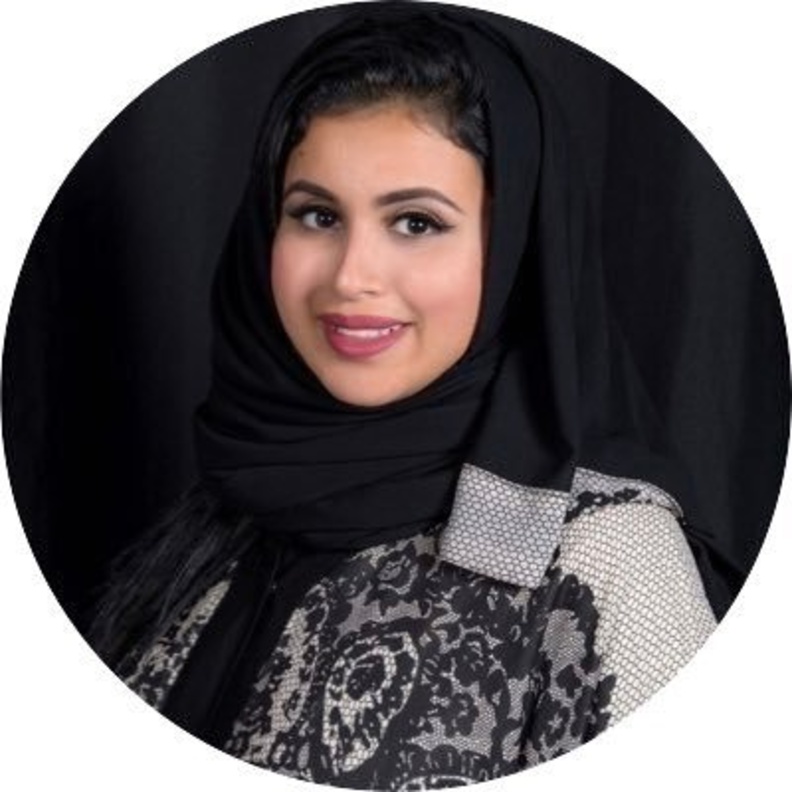 تغريد السابح أول معيدة في مجال العلوم السياسية في جامعة الملك سعود