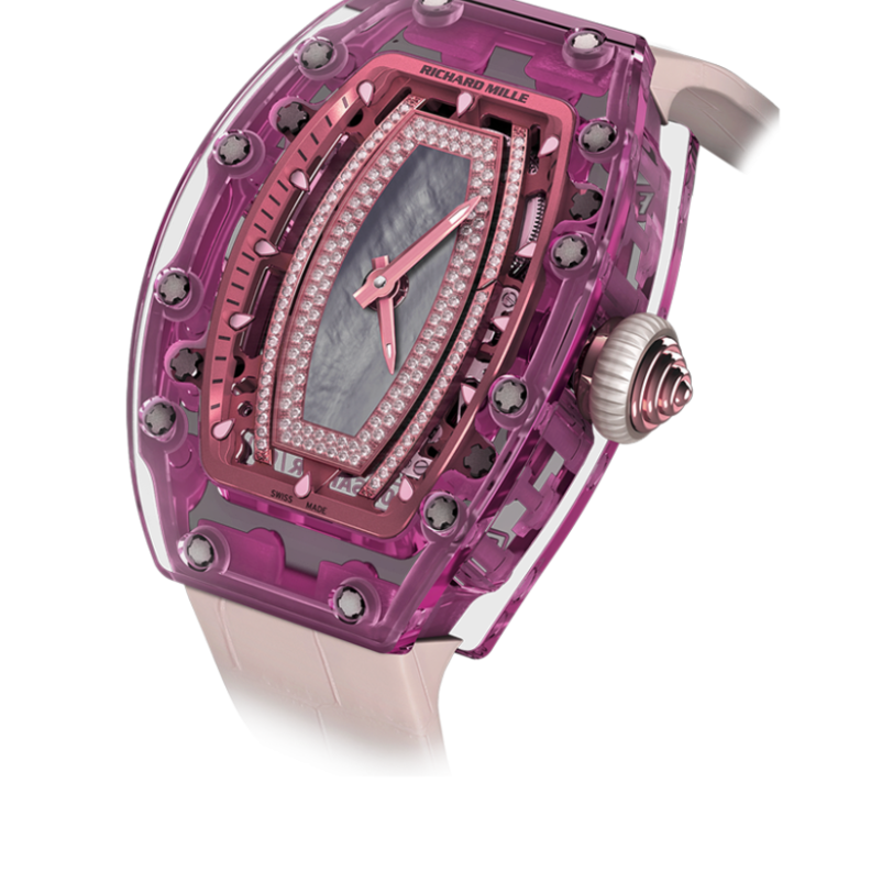  ساعة باطار هندسي من مجموعة Octo Finissimo من Bvlgari.