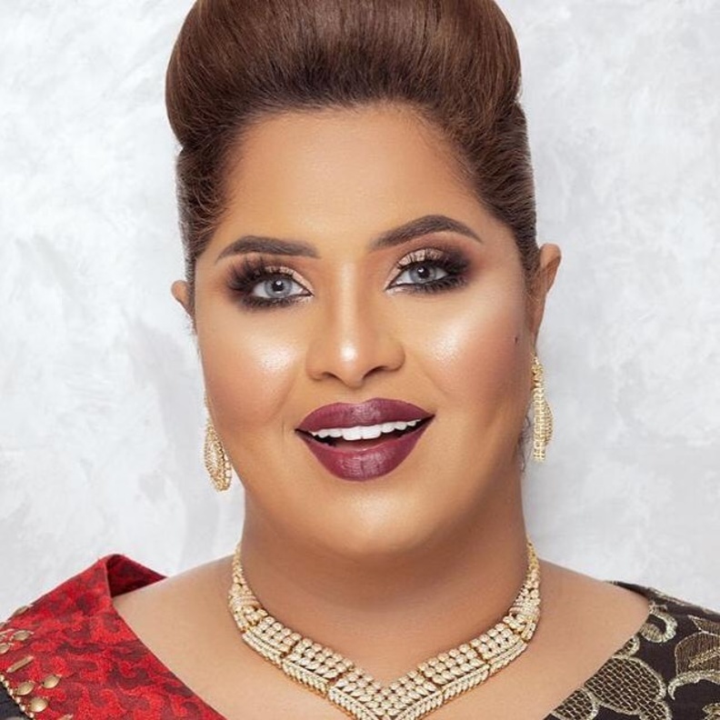 هيا الشعيبي تفضح رامز جلال