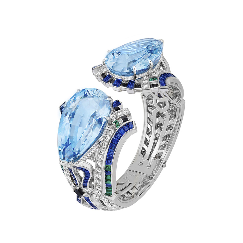 اسوارة من دي بيرز De Beers