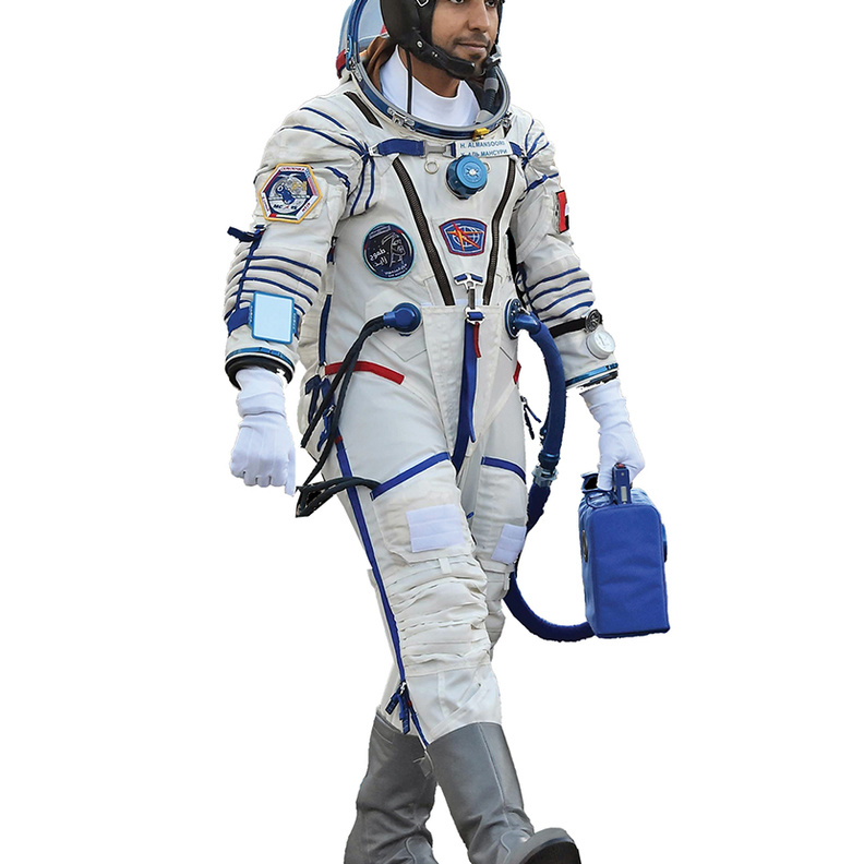 اليوم .. هزاع المنصوري أول رائد فضاء إماراتي يعود إلى الأرض