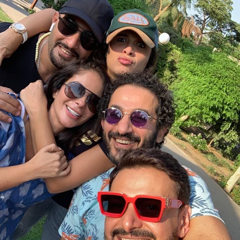 النجوم حلمي والسقا ورامز ومنى زكي وياسمين عبدالعزيز