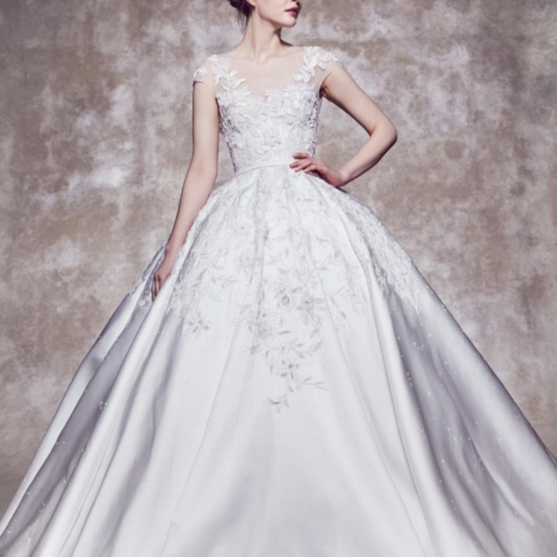 فستان ball gown