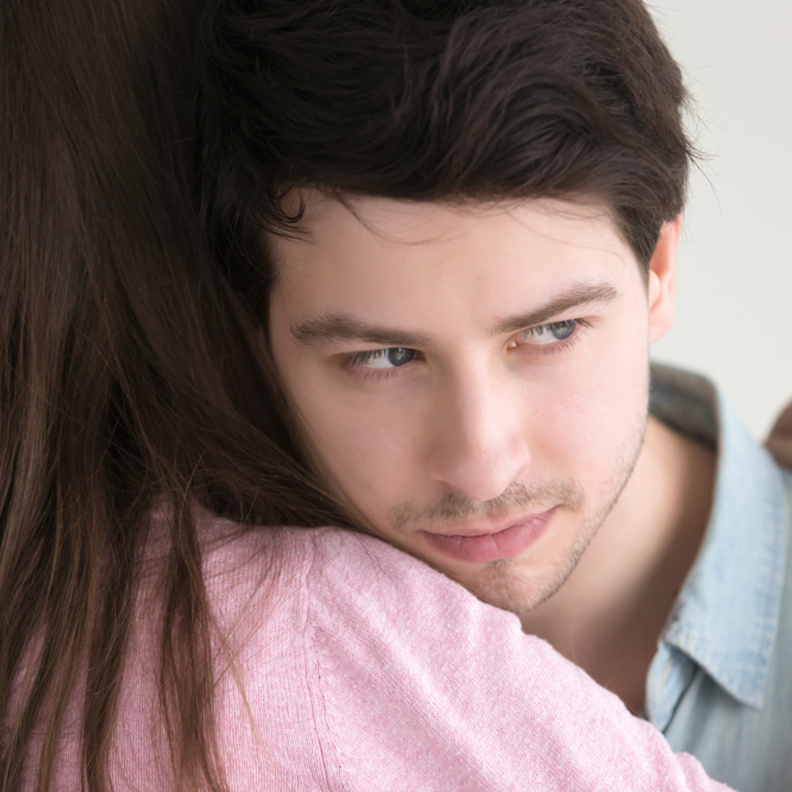 سبب تغير مشاعر الرجل تجاه زوجته مع مرور الوقت