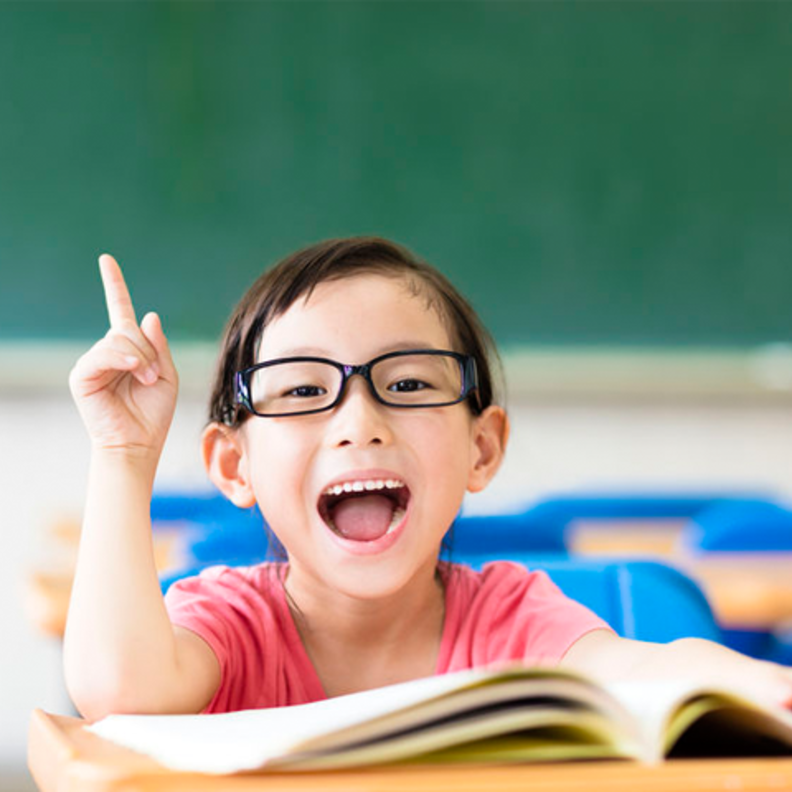 على والدي الطفل من برد الميزان تشجيعه على اتخاذ القرارات بنفسه