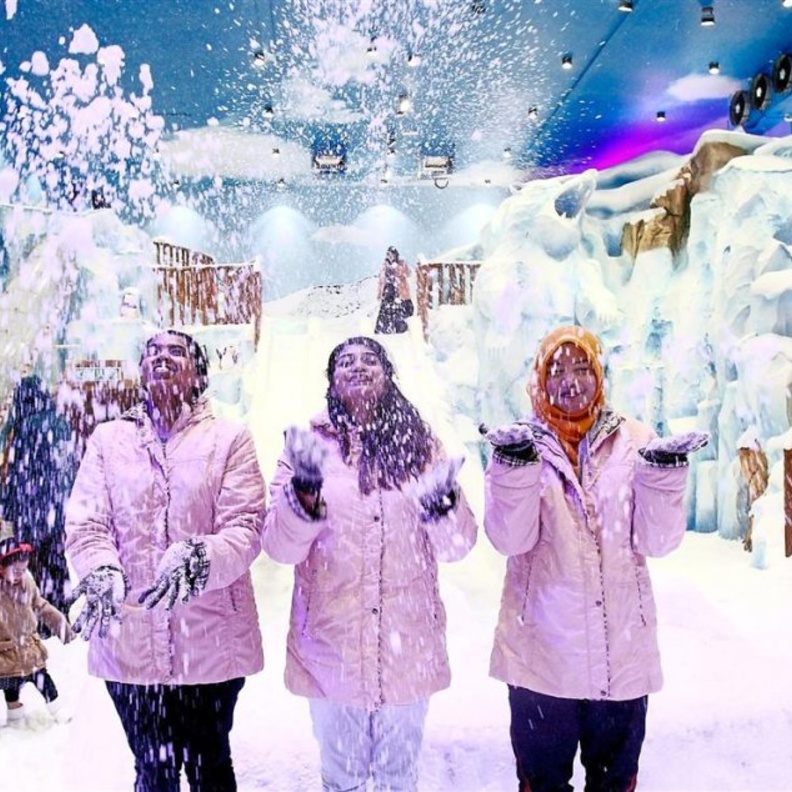  احرص على حجز رحلة سفرك الجوية والفندق مقدما قبل سفرك إلى ماليزيا في الشتاء