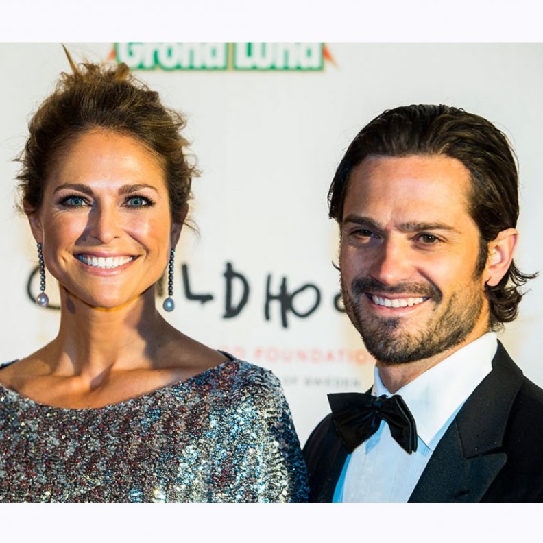 الأمير كارل فيليب والأميرة مادلين يعلقان على قرار حرمان أطفالهما من امتيازاتهما الملكية