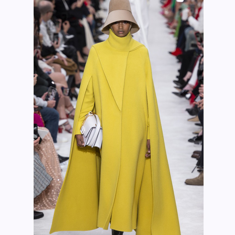 Altuzarra مع لمسة من الفرو