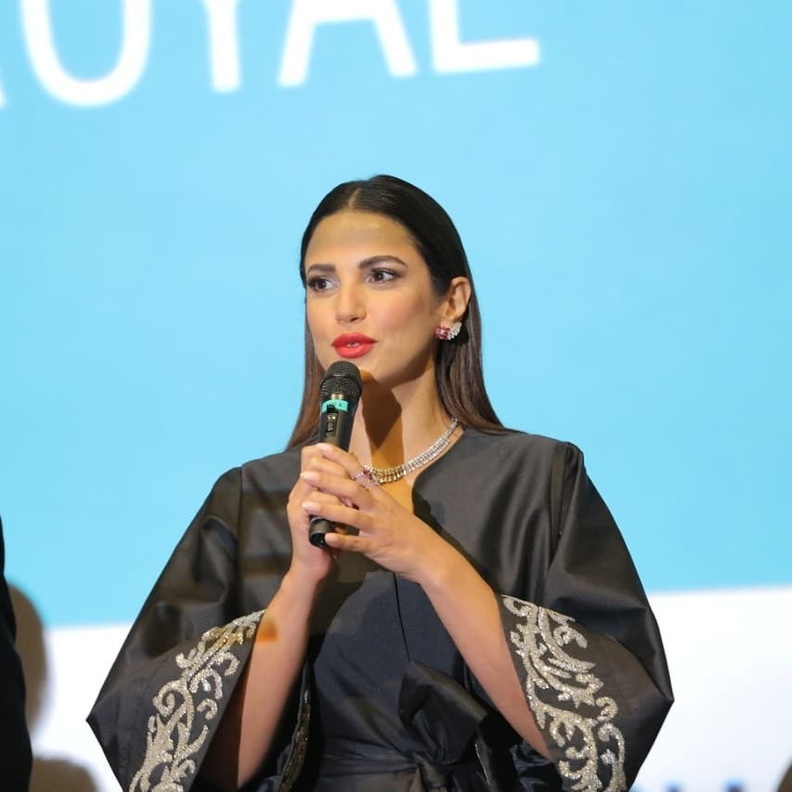 الفنانة درة