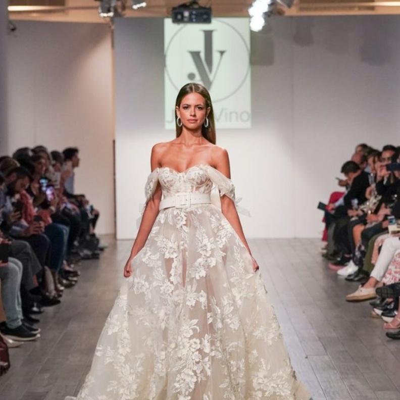 فساتين زفاف Julie Vino Group لخريف وشتاء 2020 من اسبوع الموضة العرائسي في نيويورك