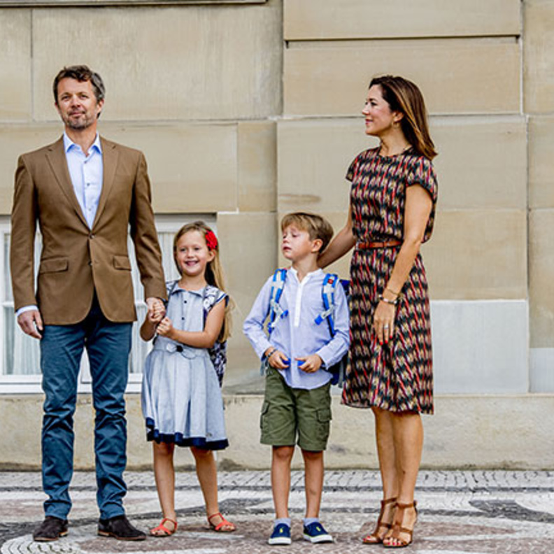 الأمير فريدريك درس في فرنسا