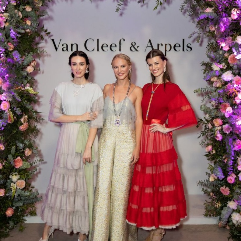 السيد جاسبر هوب (دبي أوبرا) و أليساندرو مافي