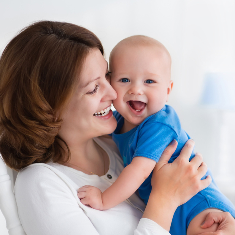 أهم فوائد الرضاعة الطبيعية للام وتأثيرها الصحي على الطفل