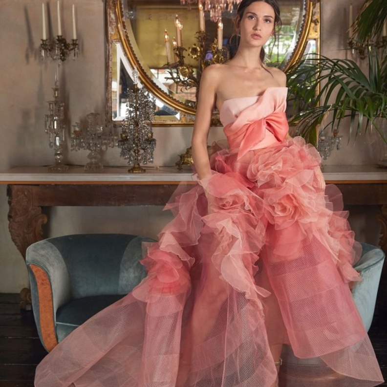 فستان من nina ricci