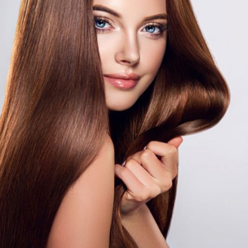 تعرفي على خلطات البصل لتطويل الشعر وتكثيفه