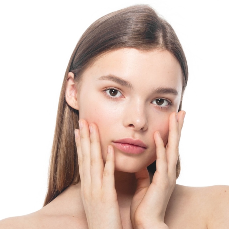 اصنعي عجينة صودا الخبز لأنه قد يساعد في تقليل ظهور المسام أثناء محاربة حب الشباب