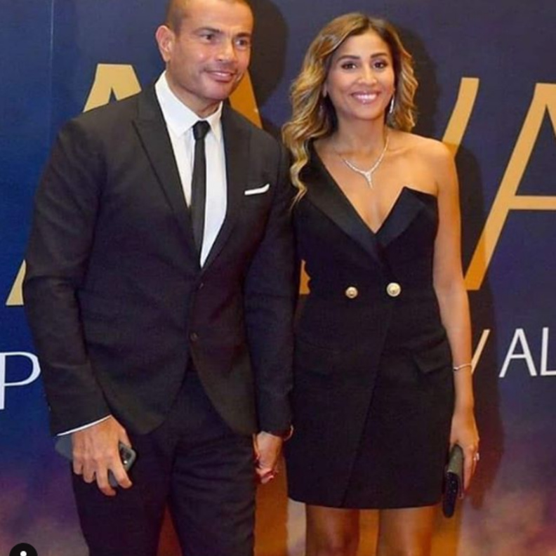 عمرو دياب ودينا الشربيني يخطفان الأنظار في السعودية