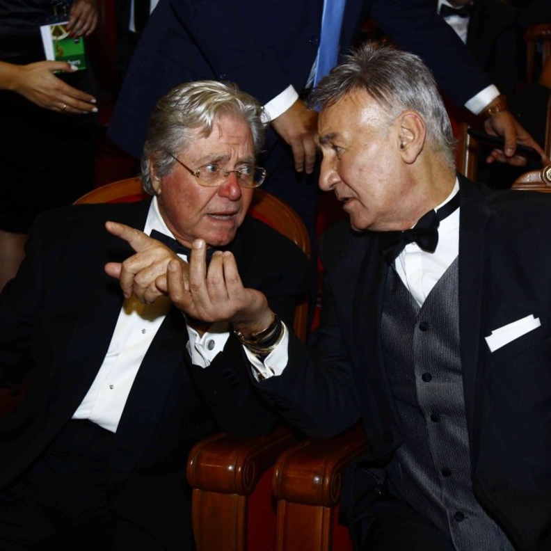 حسين فهمي وعزت ابو عوف 