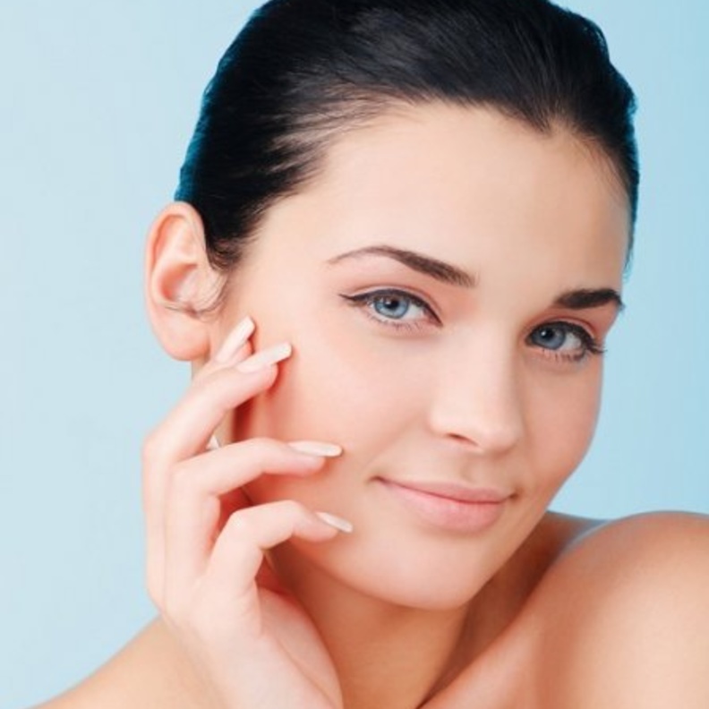 تعرفي الى طرق طرد السموم من البشرة