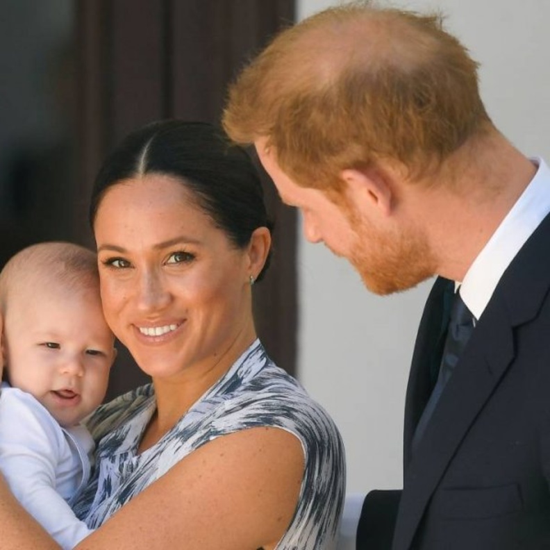 الأمير أرشي ذو شعر أحمر