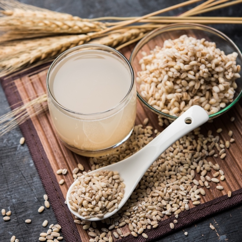 الزنجبيل والنعناع من المكونات الفعالة مع ماء الشعير للتخسيس