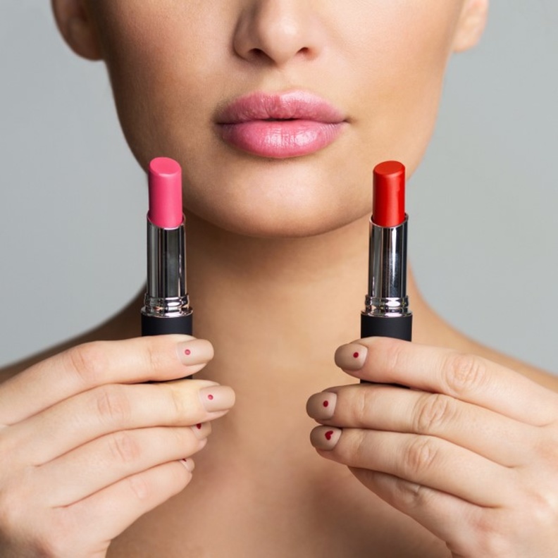 اللون الأحمر يناسب البشرة الفاتحة