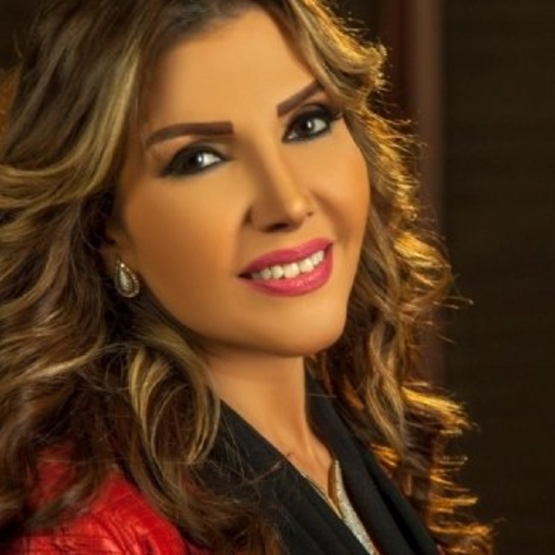 نادية مصطفى 