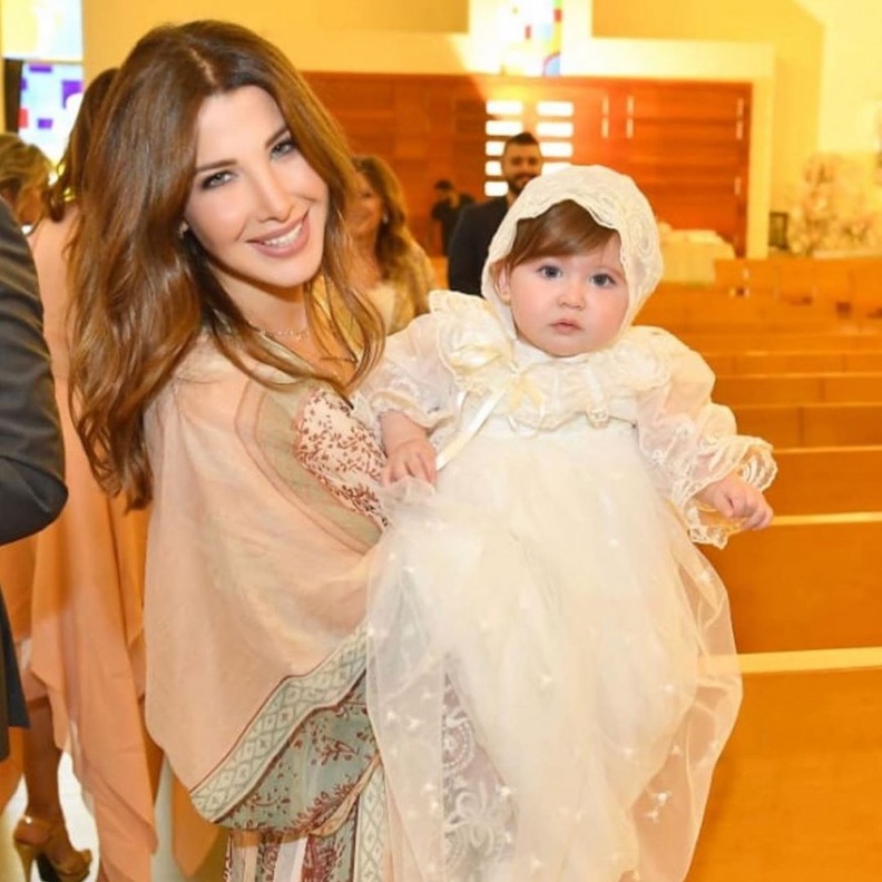 نانسي عجرم وابنتها