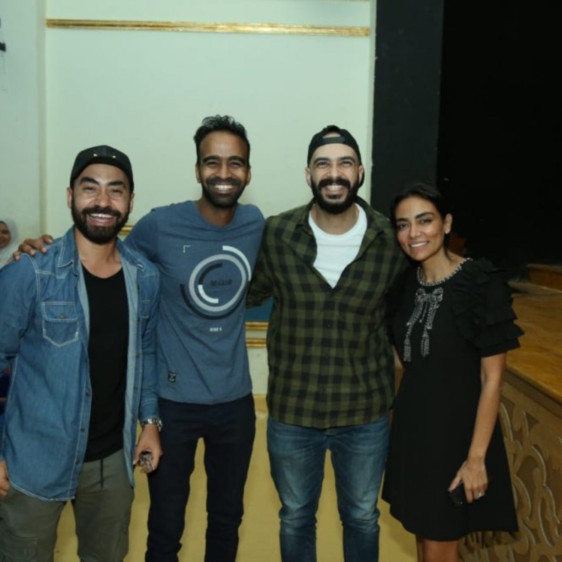 سارة الطباخ في مسرحية سكة السفر لحازم ايهاب