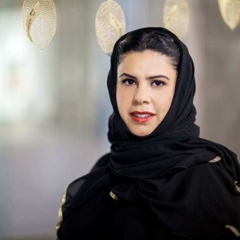 الفنانة السعودية منال الضويان