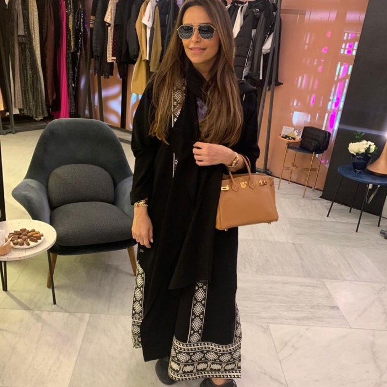 ازياء دارجة للموسم في متجر فارفتش المؤقت