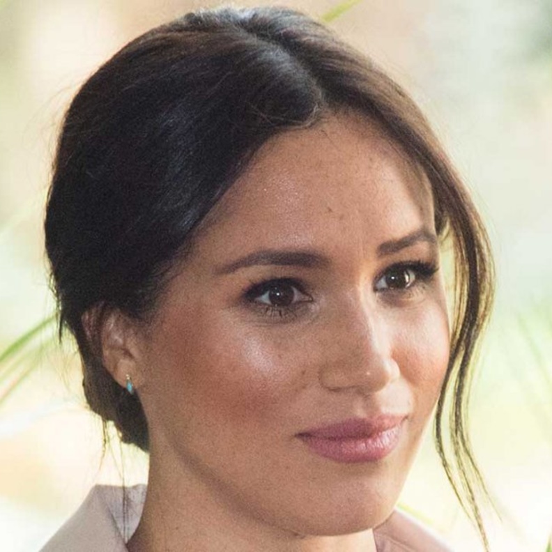 ميغان ماركل تتحدث دامعة العينين عن الصعوبات التي تواجهها كشخصية عامة