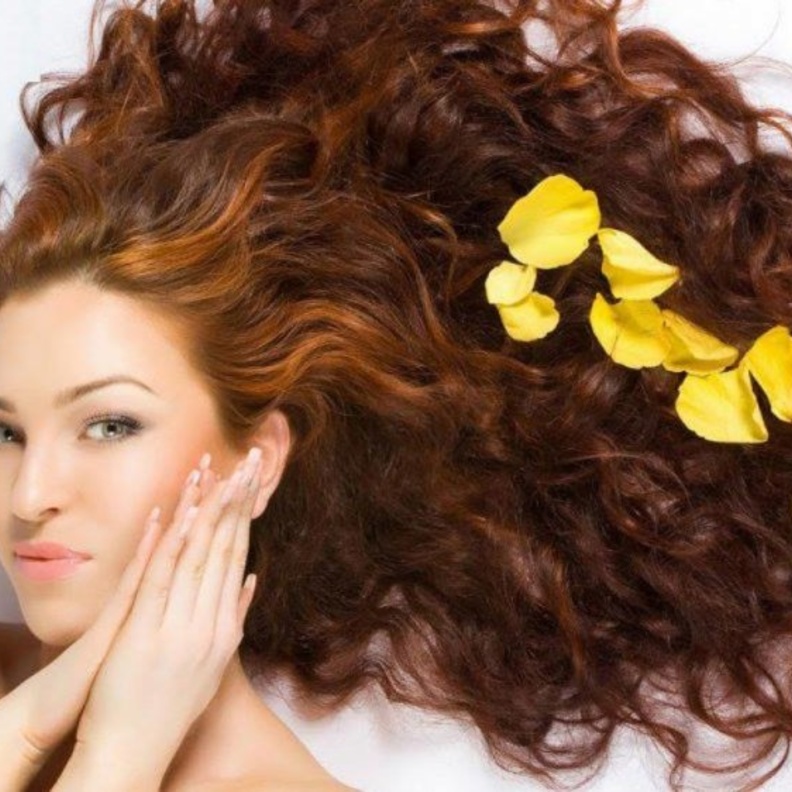  المسك رائع لتعطير الشعر