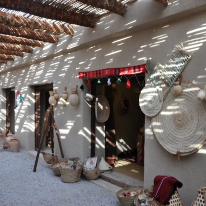 مهرجان الحرف والصناعات التقليدية في العين