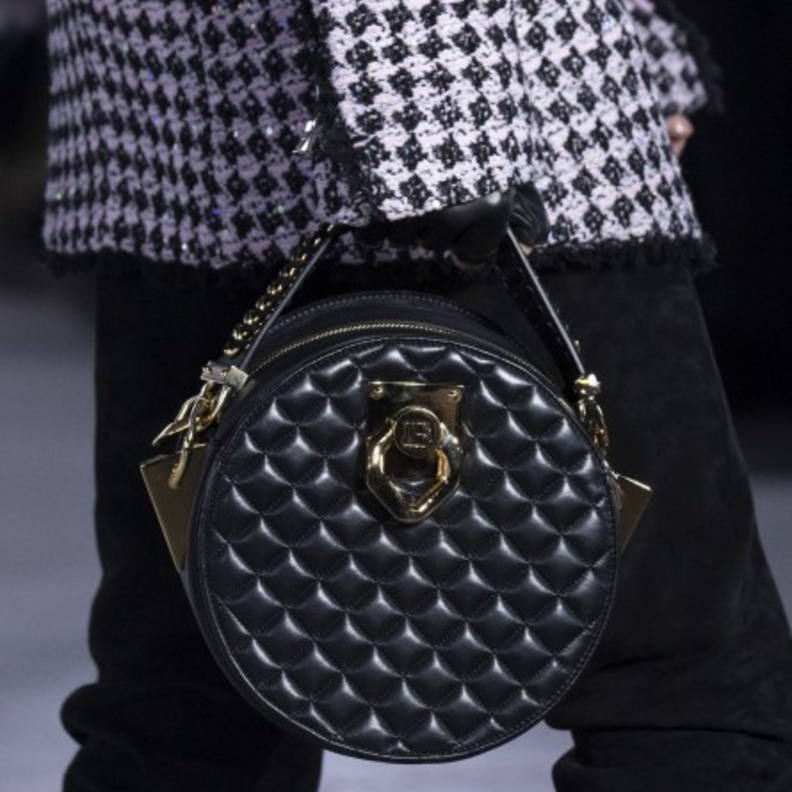  موضة الحقائب الدائرية آخر موضة لخريف 2019 من AREA